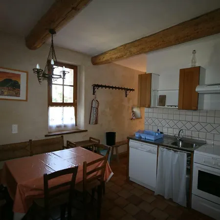 Mas Des Tours, Tour Gardon Semesterbostad